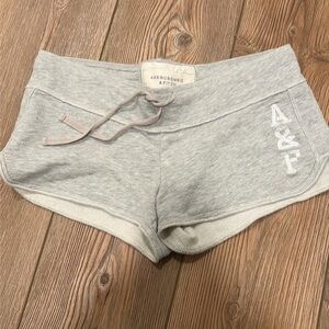 Abercrombie & Fitch sweatpants shorts